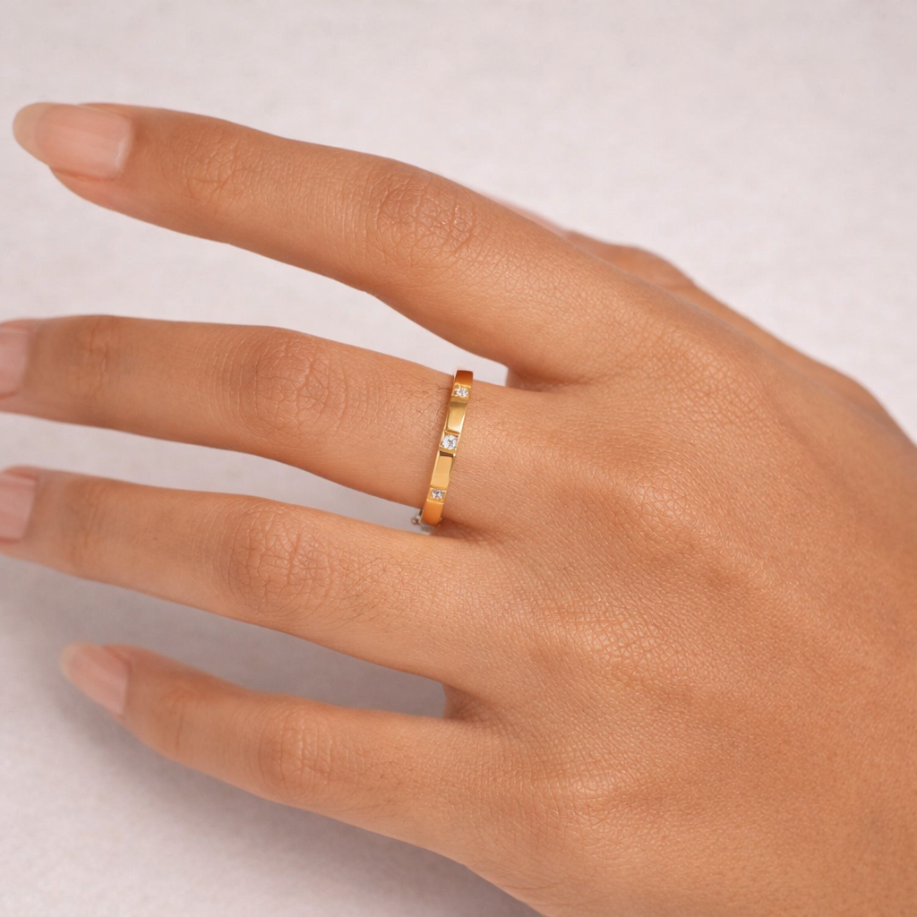 Minimalist ring