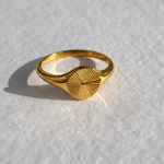 Load image into Gallery viewer, Sun burst signet
